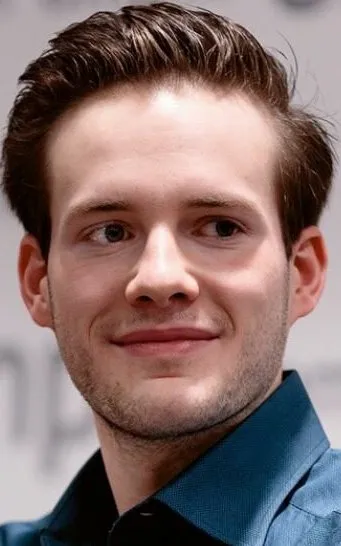 Фотография актёра – Адриан Заремба (Adrian Zaremba)