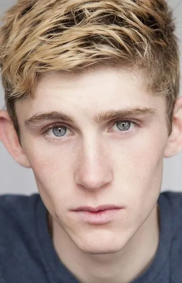 Фотография актёра – Фионн О’Ши (Fionn O'Shea)