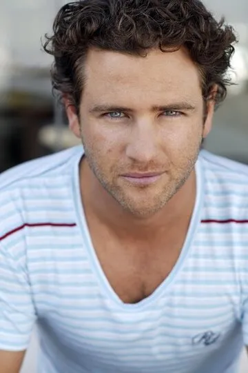 Фотография актёра – Бернард Керри (Bernard Curry)