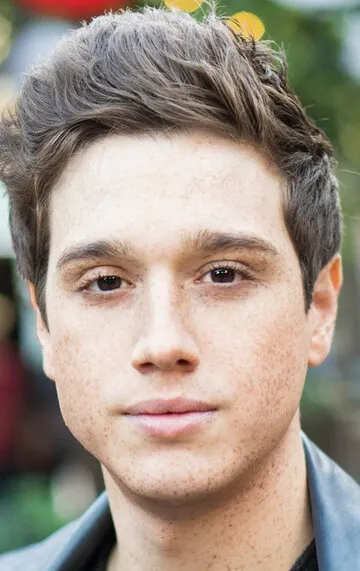 Фотография актёра – Честер Рашинг (Chester Rushing)