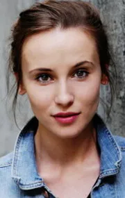 Фотография актёра – Пери Баумайстер (Peri Baumeister)