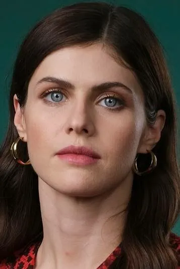 Фотография актёра – Александра Даддарио (Alexandra Daddario)