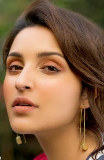 Фотография актёра – Паринити Чопра (Parineeti Chopra)