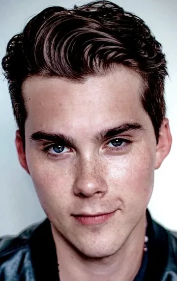 Фотография актёра – Джереми Шэда (Jeremy Shada)