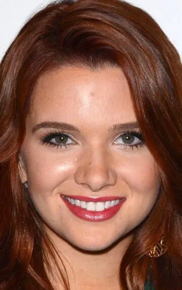 Фотография актёра – Кэти Стивенс (Katie Stevens)