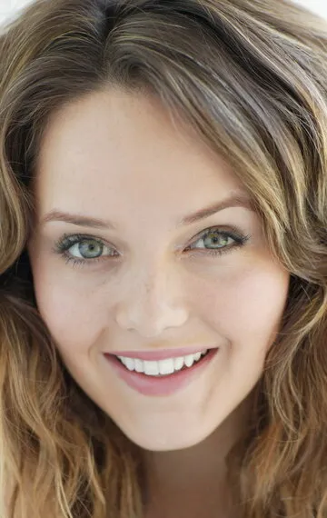 Фотография актёра – Ребекка Бридс (Rebecca Breeds)