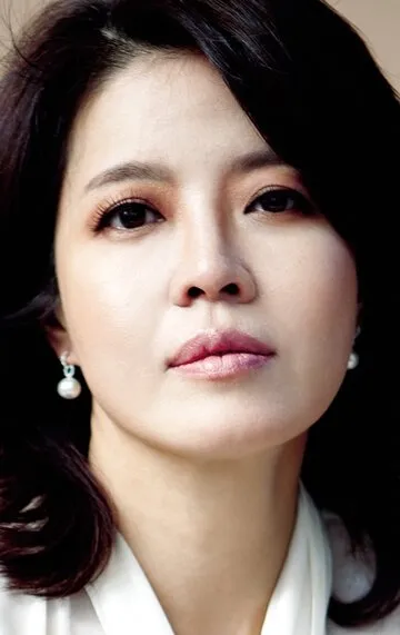 Фотография актёра – Ким Ё-джин (Kim Yeo-jin)
