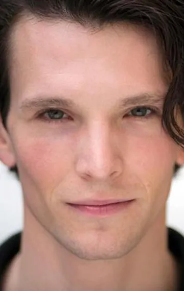 Фотография актёра – Сабин Тамбреа (Sabin Tambrea)