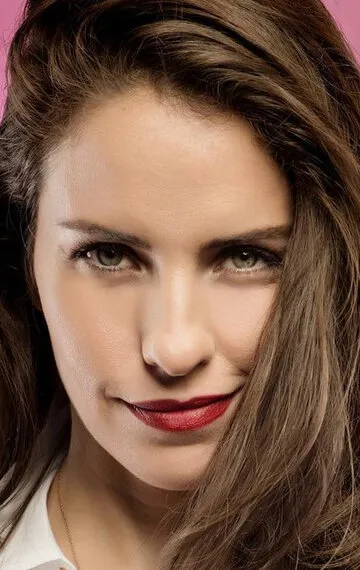 Фотография актёра – Аслы Тандоан (Asli Tandogan)