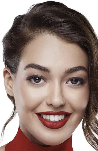 Фотография актёра – Дилан Чичек Дениз (Dilan Çiçek Deniz)