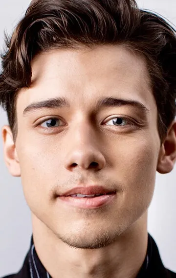 Фотография актёра – Юрайа Шелтон (Uriah Shelton)