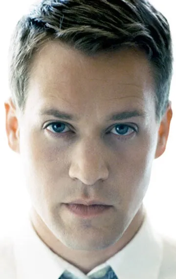 Фотография актёра – Т.Р. Найт (T.R. Knight)