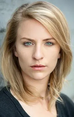 Фотография актёра – Мики Самнер (Mickey Sumner)