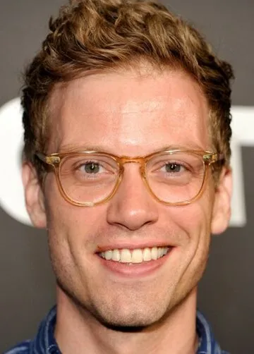 Фотография актёра – Барретт Фоа (Barrett Foa)