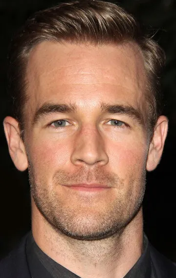 Фотография актёра – Джеймс Ван Дер Бик (James Van Der Beek)