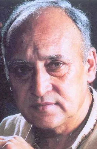 Фотография актёра – Виктор Банерджи (Victor Banerjee)