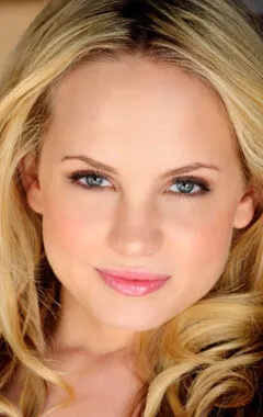 Фотография актёра – Меган Йётте Мартин (Meaghan Jette Martin)