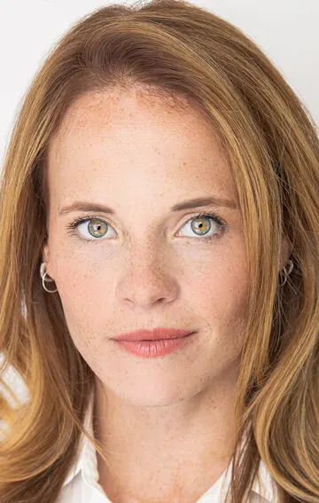 Фотография актёра – Кэти Леклерк (Katie Leclerc)