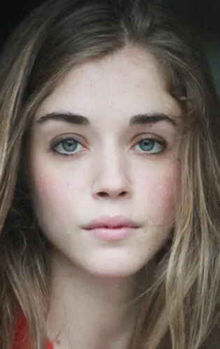 Фотография актёра – Алис Исааз (Alice Isaaz)