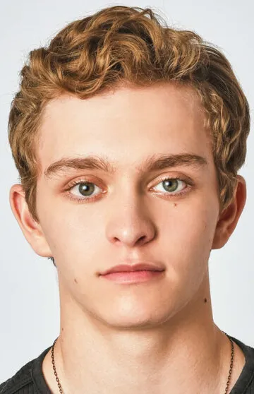 Фотография актёра – Гэвин Льюис (Gavin Lewis)