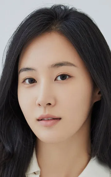 Фотография актёра – Квон Ю-ри (Kwon Yoo-ri)