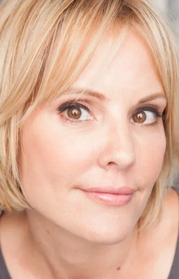 Фотография актёра – Эмма Колфилд (Emma Caulfield Ford)