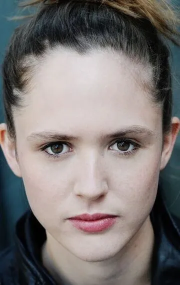 Фотография актёра – Эмили Кокс (Emily Cox)