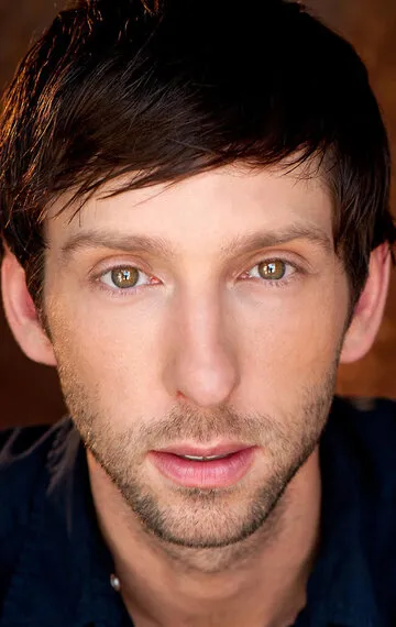 Фотография актёра – Джоэль Мур (Joel Moore)