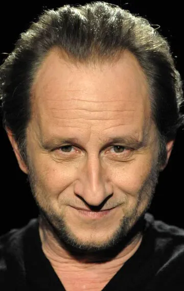 Фотография актёра – Бенуа Пульворд (Benoît Poelvoorde)