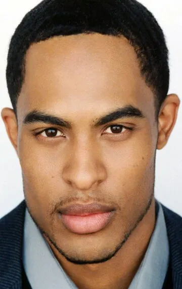 Фотография актёра – Брэндон Пи Белл (Brandon P Bell)