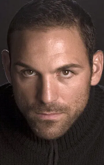 Фотография актёра – Ной Дэнби (Noah Dalton Danby)