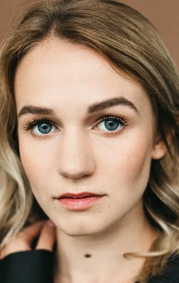 Фотография актёра – Леони Веселов (Leonie Wesselow)