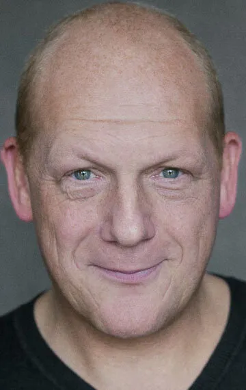 Фотография актёра – Джон Бертон (John Burton)