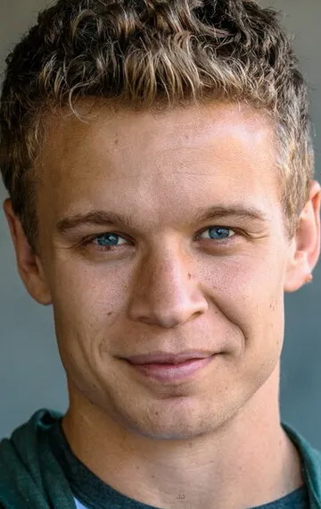 Фотография актёра – Джесси Люкен (Jesse Luken)