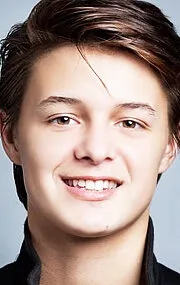 Фотография актёра – Нолан Сотилло (Nolan Sotillo)