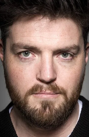 Фотография актёра – Том Бёрк (Tom Burke)