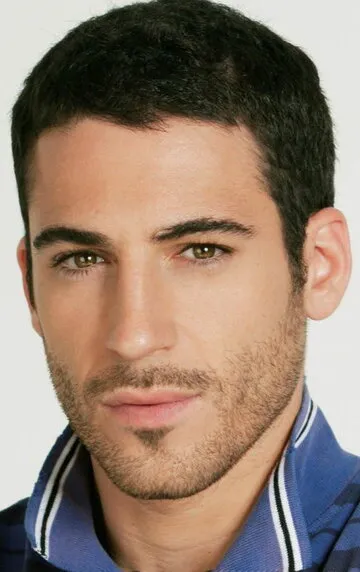 Фотография актёра – Мигель Анхель Сильвестре (Miguel Ángel Silvestre)