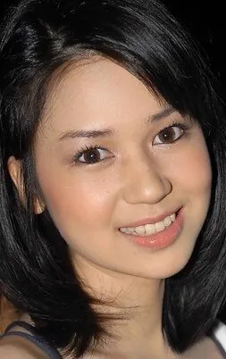 Фотография актёра – Лаура Басуки (Laura Basuki)