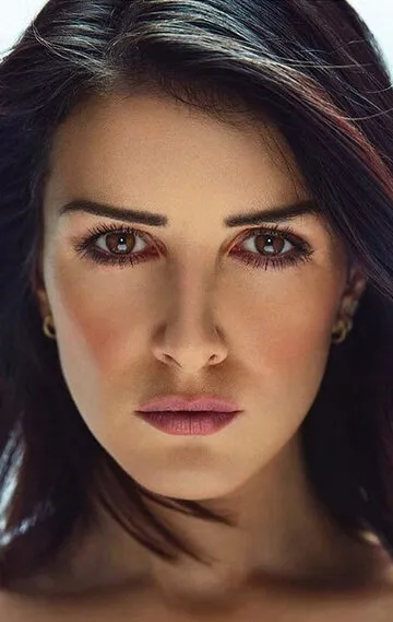 Фотография актёра – Шинэй Граймс-Бич (Shenae Grimes-Beech)