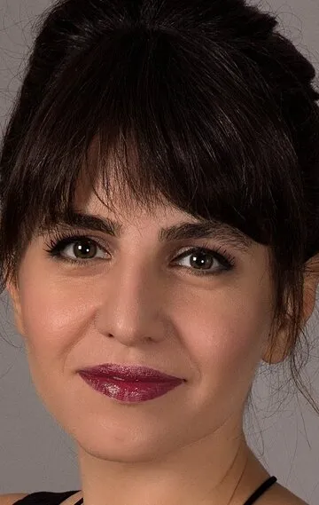 Фотография актёра – Бихтер Динчель (Bihter Dinçel)