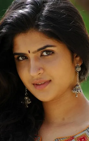 Фотография актёра – Дикша Сетх (Deeksha Seth)