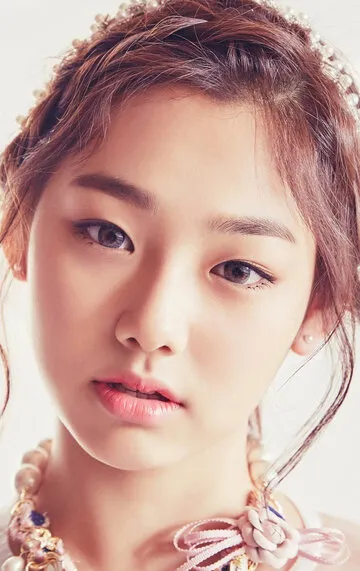 Фотография актёра – Кан Ми-на (Kang Mi-na)