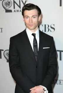 Фотография актёра – Брайс Пинкэм (Bryce Pinkham)