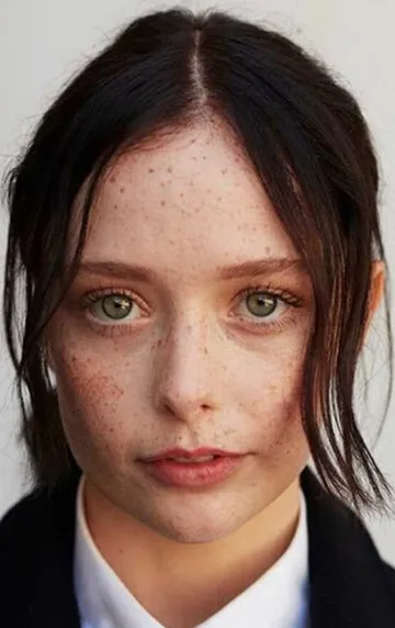 Фотография актёра – Сюзанна Сон (Suzanna Son)