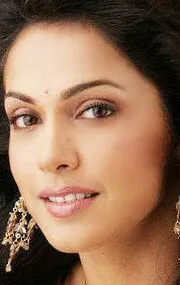 Фотография актёра – Иша Коппикар (Isha Koppikar)
