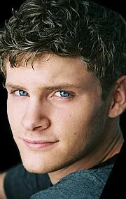 Фотография актёра – Алекс Арсено (Alex Arsenault)