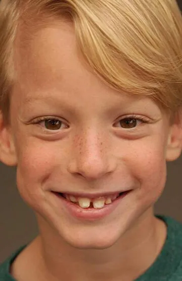 Фотография актёра – Ивэн Агос (Evan Agos)