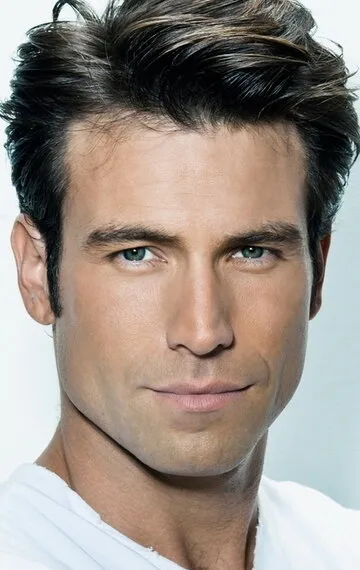 Фотография актёра – Рафаэль Амайа (Rafael Amaya)