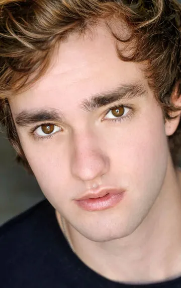 Фотография актёра – Джексон Уайт (Jackson White)