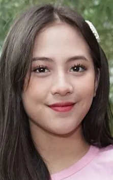 Фотография актёра – Адхистри Зара (Adhisty Zara)